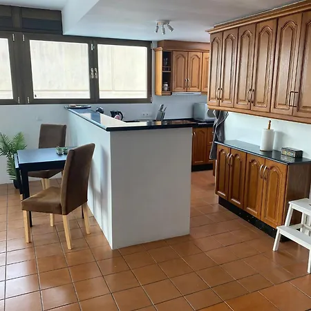 Penthouse, Near Beach, Down Town Fuengirola, Free Parking * Фуенхірола