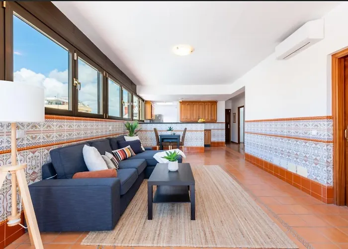 Penthouse, Near Beach, Down Town Fuengirola, Free Parking Appartement *