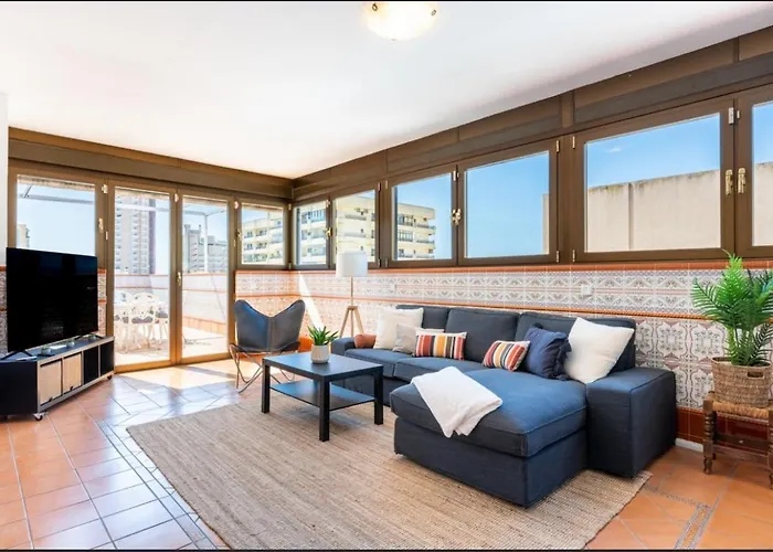 Penthouse, Near Beach, Down Town Fuengirola, Free Parking Apartamento