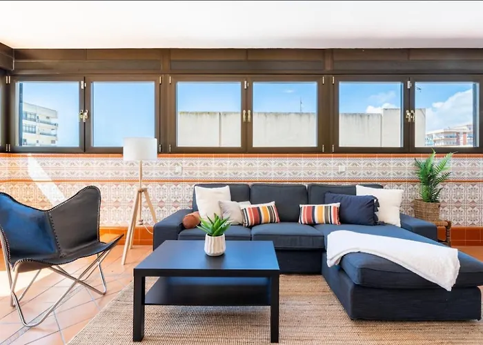 Penthouse, Near Beach, Down Town Fuengirola, Free Parking Apartamento *