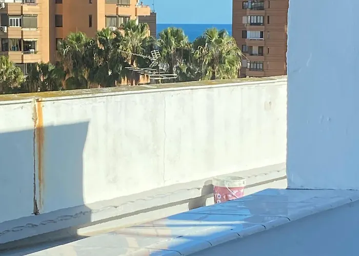 Penthouse, Near Beach, Down Town Fuengirola, Free Parking Apartamento *